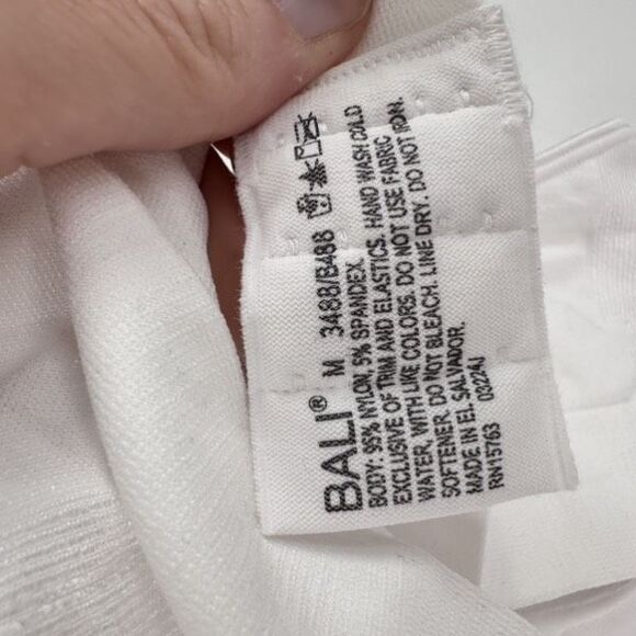 NWT Bali Comfort Comfortflex Fit Seamless Shaping Wireless Bra Medium White - Picture 6 of 7